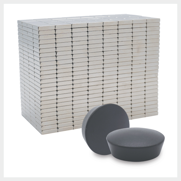 Image of flexible vehicle magnetic sheeting